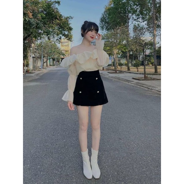 SET ÁO BẸT VAI TAY KHÚC + CHÂN VÁY ĐEN ĐÍNH NÚT