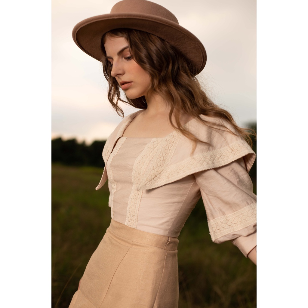 SÒ VINTAGE - AYRE Áo Croptop cổ vuông