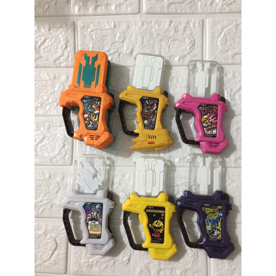 Đồ chơi Kamen Rider -Gashat