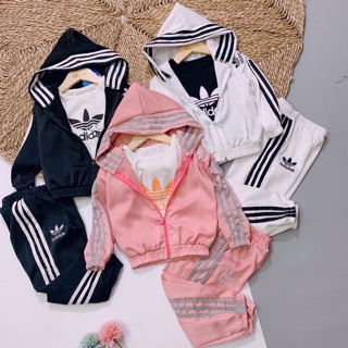 Set bộ 3 màu 3 món dành cho bé