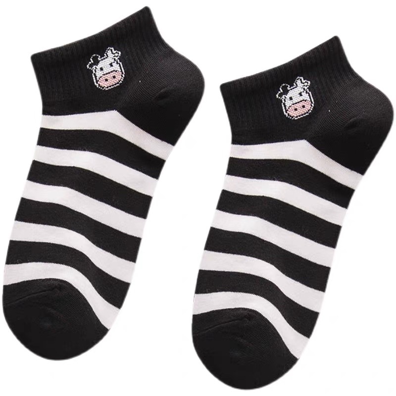 Tất nữ vớ cổ ngắn set 5 đôi bò sữa họa tiết cute phong cách Hàn Quốc trẻ trung chất liệu co giãn thoáng mát