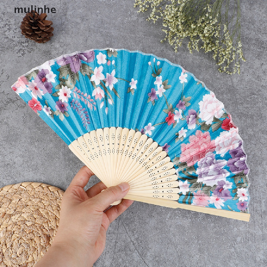 Quạt Xếp Cầm Tay Bằng Lụa Phong Cách Trung Hoa
