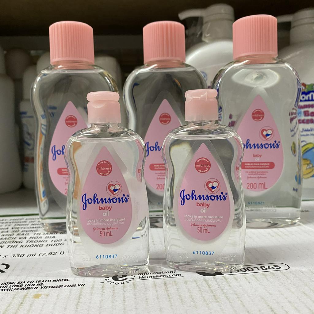 Dầu masage và dưỡng ẩm vùng da khô và cho em bé Johnsons Baby Oil 50ml/125ml/200ml