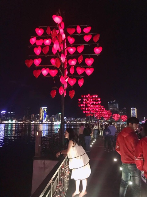 bán sỉ váy trắng nữ 3 tầng bầu bí bon chen | BigBuy360 - bigbuy360.vn