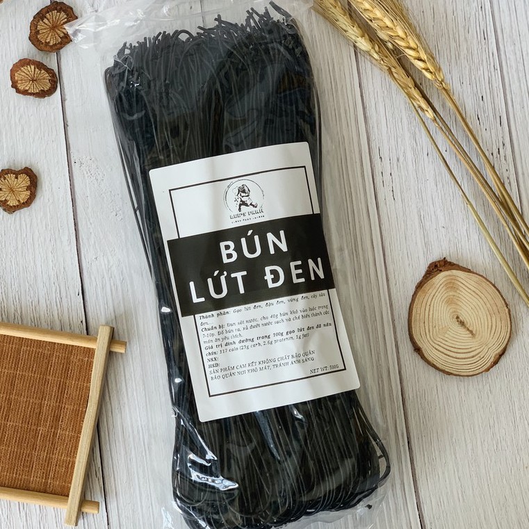 Bún gạo lứt đen hữu cơ giảm cân ăn kiêng bịch 500g by Lee's Farm | BigBuy360 - bigbuy360.vn