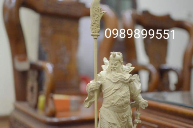 Tượng Quan Công gỗ thơm cao 30 cm