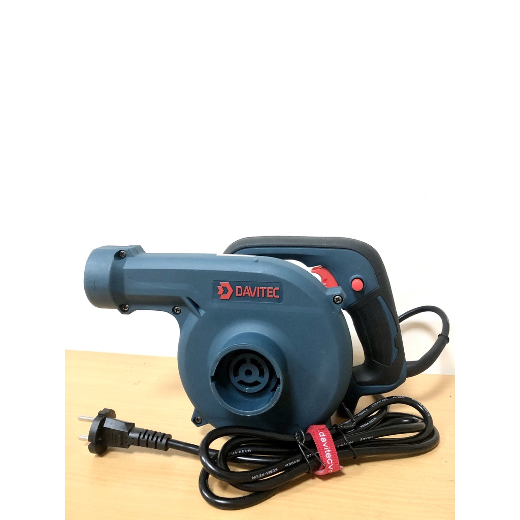 Máy thổi, hút bụi cầm tay DV1070 - 700W, mô tơ dây đồng 100% - Hàng chính hãng