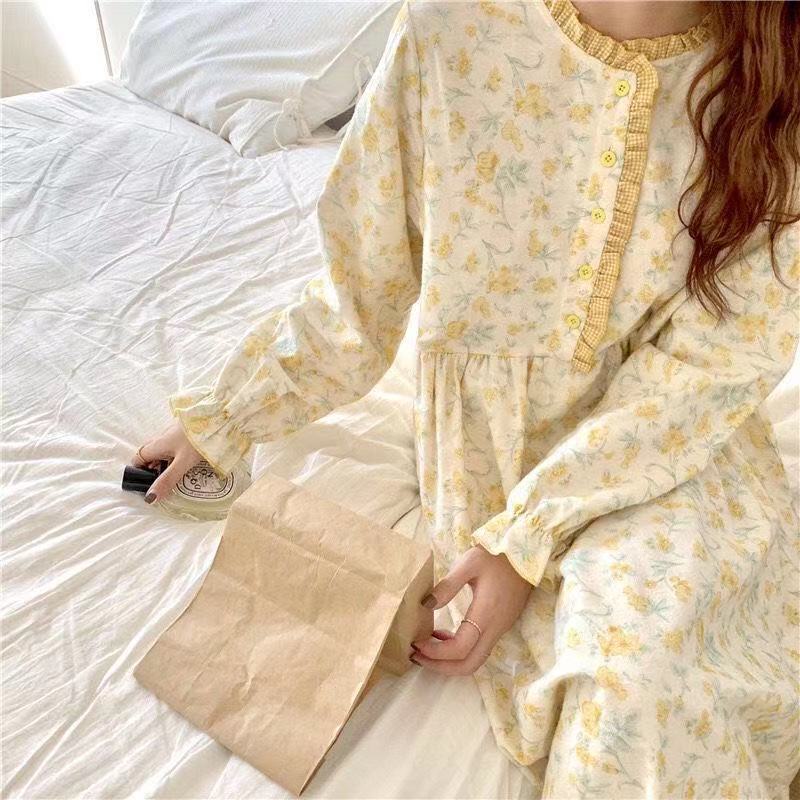 Đầm ngủ dài qua gối in hoa thời trang mùa thu mới cho nữ