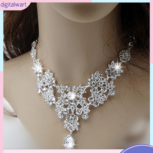 Bộ trang sức đính đá sang trọng cho nữ