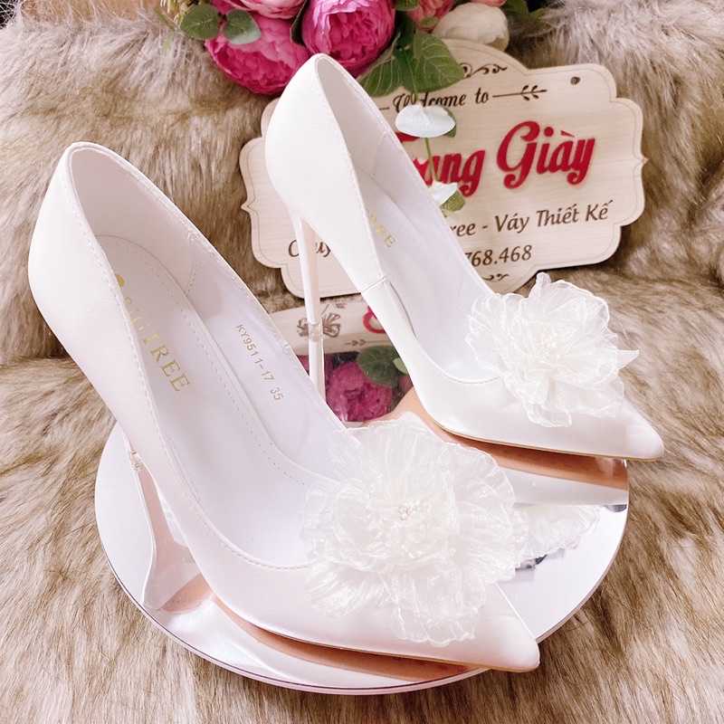 GIÀY CƯỚI THIẾT KẾ CÔ DÂU ĐÍNH HOA CAO CẤP (là mẫu tkế thủ công vui lòng chắc chắn trước khi đặt hàng)