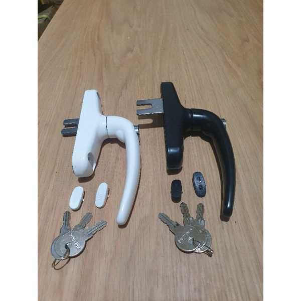 Tay Cài Đa Điểm Có Chìa Cửa Nhôm Xinfa.