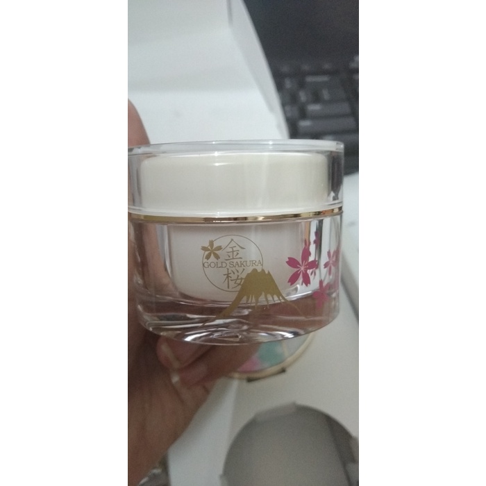 Mua 1 được 3 set PHẤN NƯỚC GOLD SAKURA  HOA ANH ĐÀO cao cấp