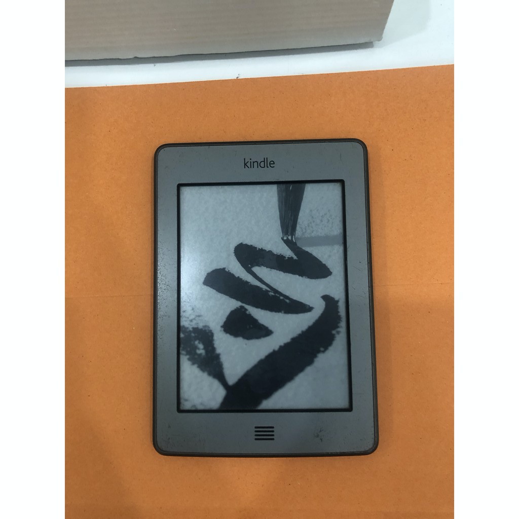 Máy đọc sách kindle touch 2011 cũ | BigBuy360 - bigbuy360.vn