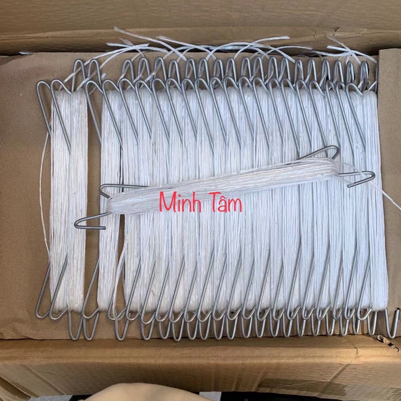 10 MÓC THÉP TREO DÂY DƯA LEO, DƯA LƯỚI, CÀ CHUA (đã kèm sẵn dây SE nông nghiệp 4-5m như hình)