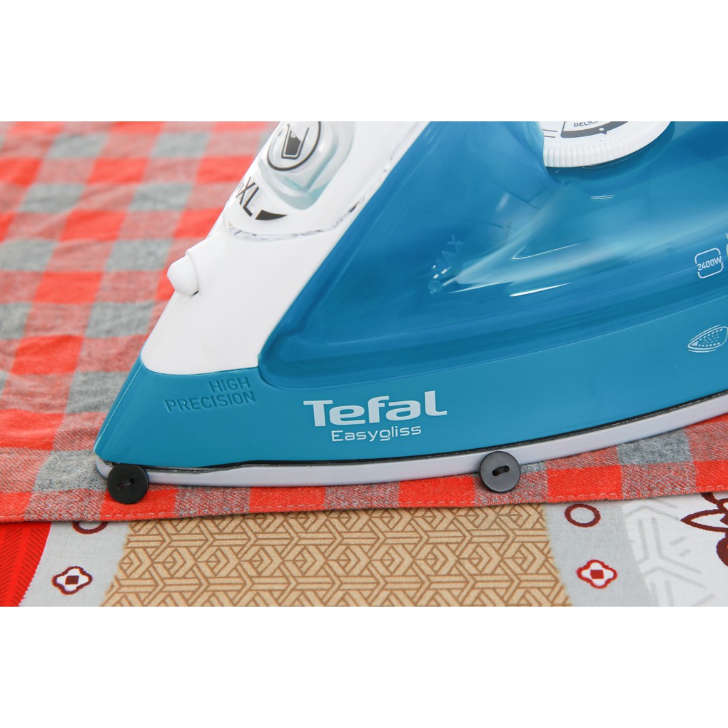 Bàn ủi hơi nước Tefal FV3965E0