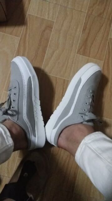 (Hàng có sẵn)Giầy sục thể thao nam buộc dây kiểu mới | BigBuy360 - bigbuy360.vn