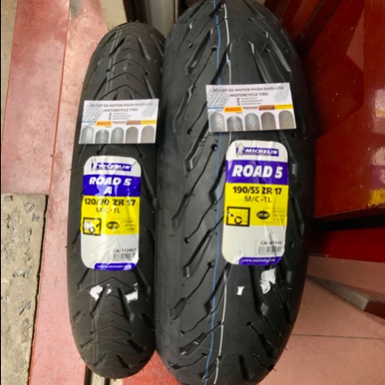 Lốp Michelin 190/55 ZR 17 75W TL Pilot Road 5 (190/55-17)