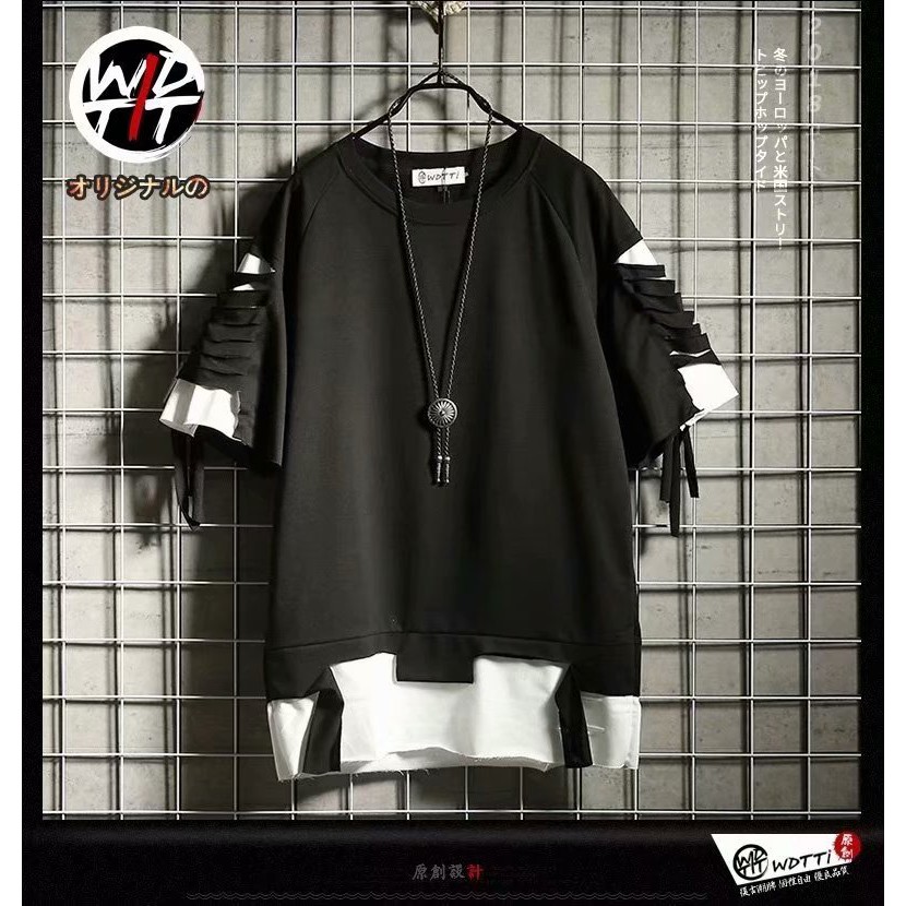 Dynamic European and American style black and white men's T-shirt