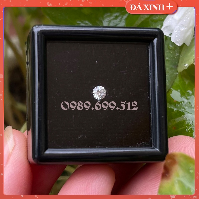 Đá đính răng cao cấp kim cương nhân tạo