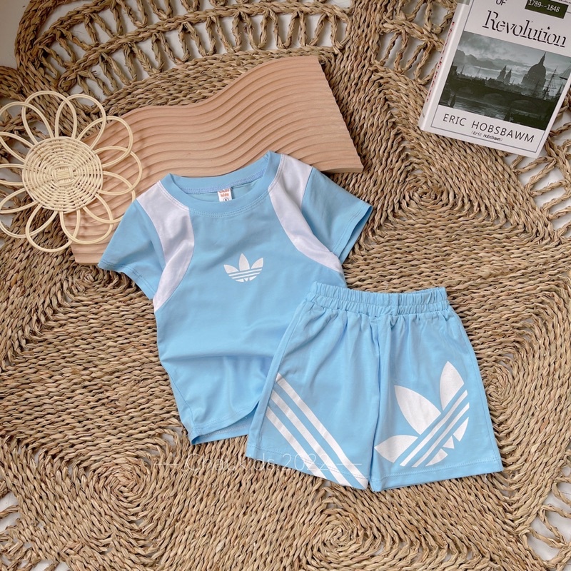 Xả Bộ das vai trắng cho bé trai