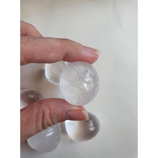 Đá thach anh trắng cuội tumbled