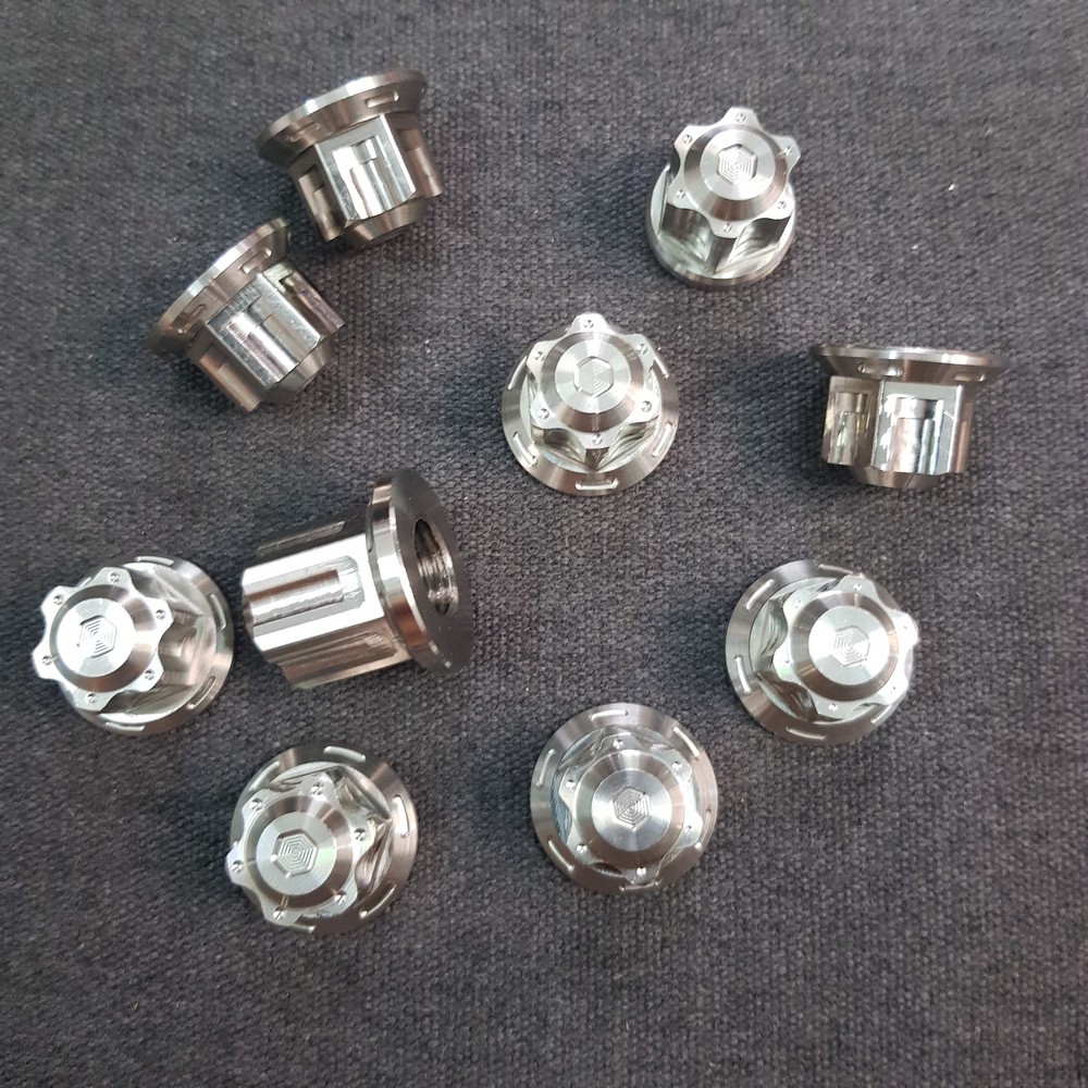 Tán Salaya, ốc salaya inox CNC gắn cốt bánh, cốt phuộc xe máy