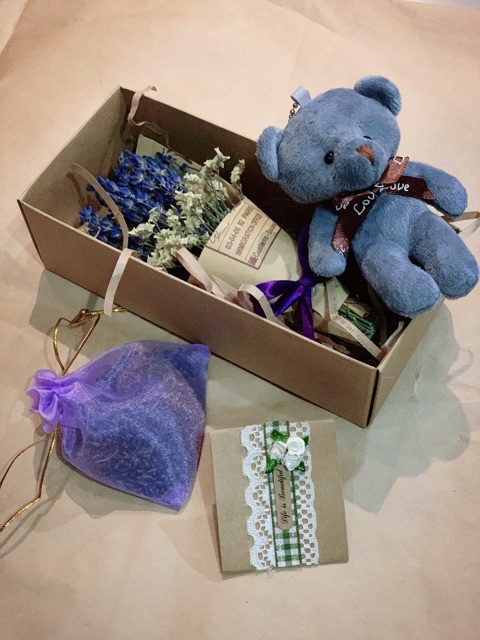 Hộp quà tặng Bó hoa Oải hương Lavender mini kèm gấu bông ( tặng thiệp + túi hương ) | BigBuy360 - bigbuy360.vn