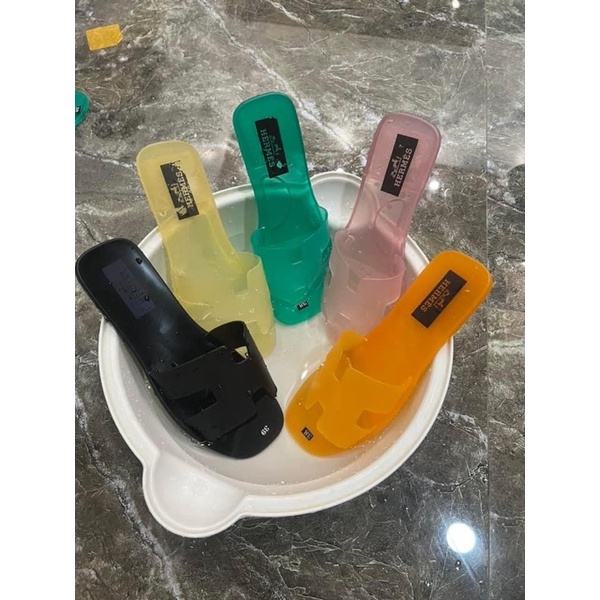 DÉP H TRONG HOT HIT