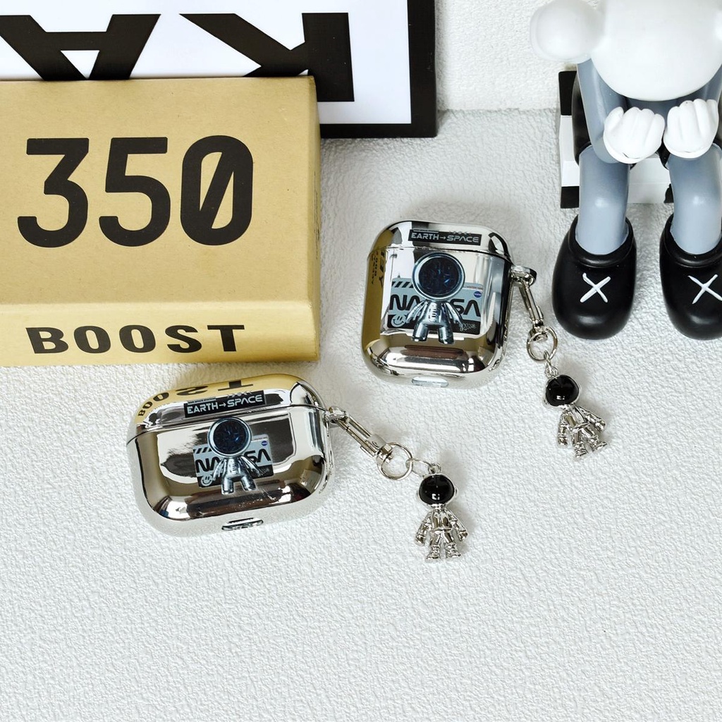 Vỏ Bảo Vệ Hộp Sạc Tai Nghe Bluetooth AirPods 1 2 pro 3 2021 gen3 Bằng PC Cứng Mạ Điện Họa Tiết Phi Hành Gia Dễ Thương