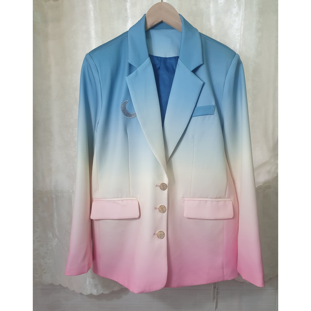 Áo vest blazer nữ loang màu thêu mặt trăng nơi ngực siu chất siu sang (có hình thật) | BigBuy360 - bigbuy360.vn