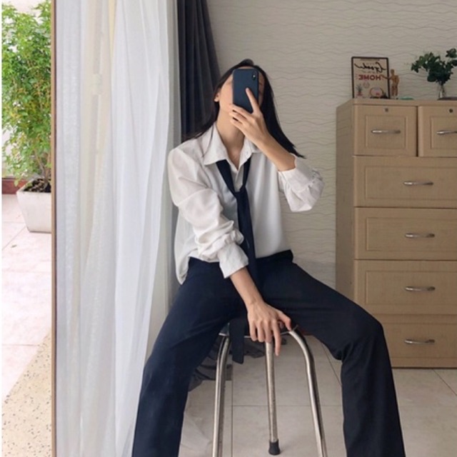 Sơ mi cổ có dây buộc đen- SO010