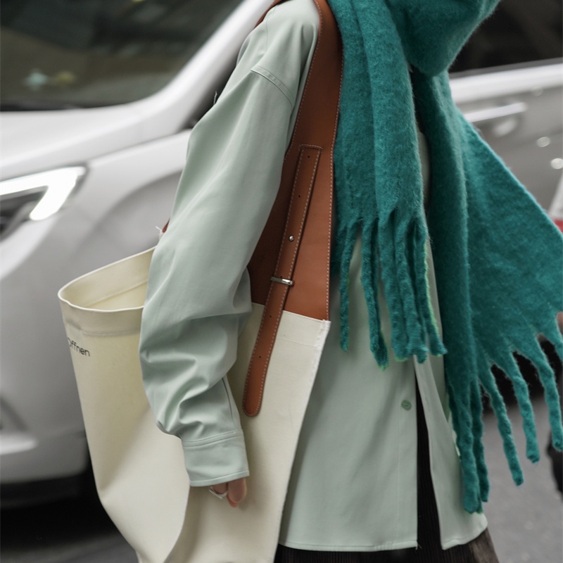 Áo Sơ Mi Hai Dây Màu Xanh Lá Đậm Phong Cách Pháp Độc Đáo Thời Trang Cho Nữ 2022