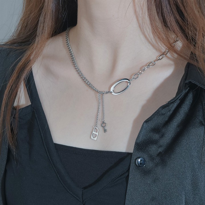 Dây chuyền ổ khóa chìa khóa mắt xích hoạ tiết độc đáo