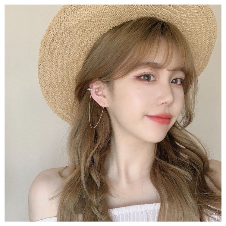 1 Khuyên Tai Dạng Kẹp Không Đau Màu Vàng Đồng Thời Trang Dành Cho Nữ