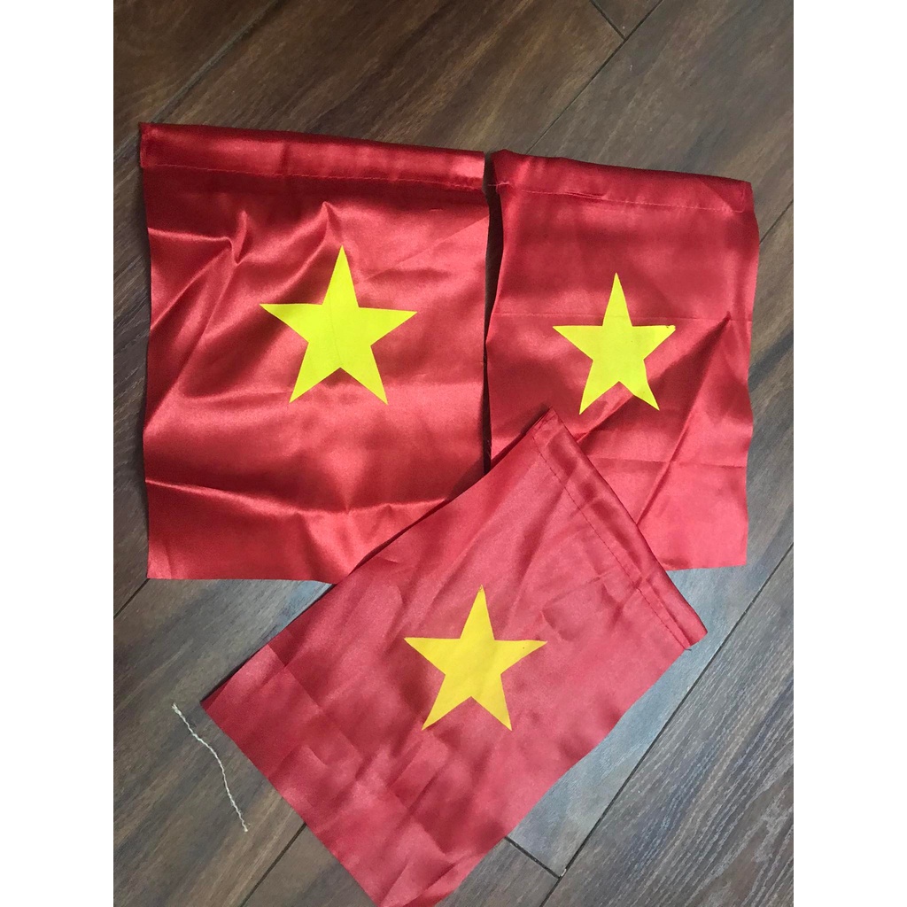 Cờ Việt Nam và băng trán cổ vũ vô địch giá rẻ