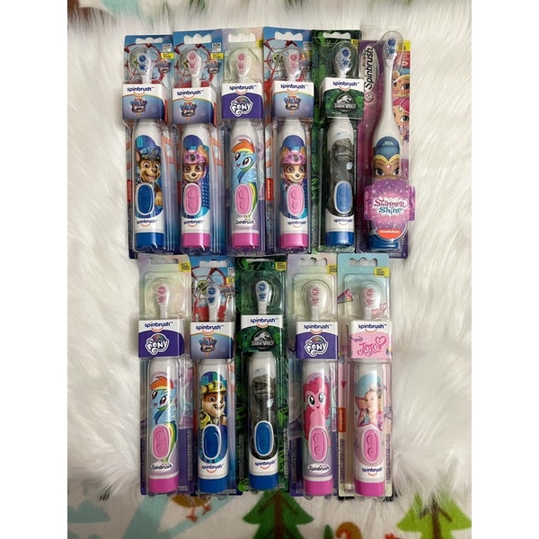 ⭐️⭐️BÀN CHẢI PIN CHO BÉ SPINBRUSH  💰💰💰giá: 220k   💎Bàn chải đánh răng loại bỏ mảng bám và mát xa nướu .