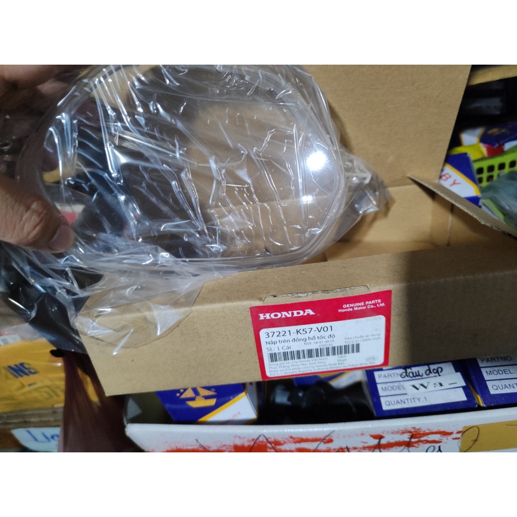 Mặt kính đồng hồ Wave alpha , Wave ZX , Wave blade số đời đầu chính hãng HONDA