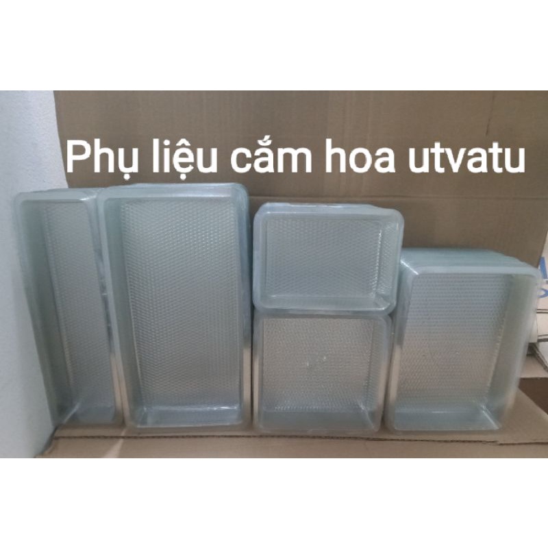 Lốc 10 cái khay nhựa đựng xốp cắm hoa