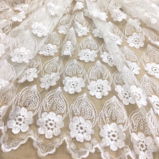 Vải lưới thêu đều