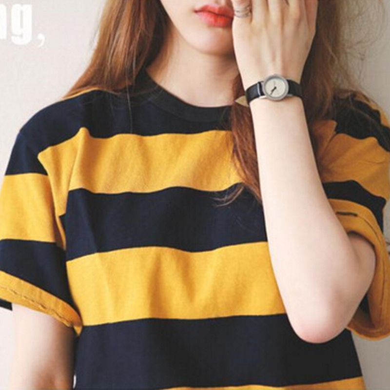 Áo thun nữ cổ tròn kẻ sọc vàng và đen trắng thời trang