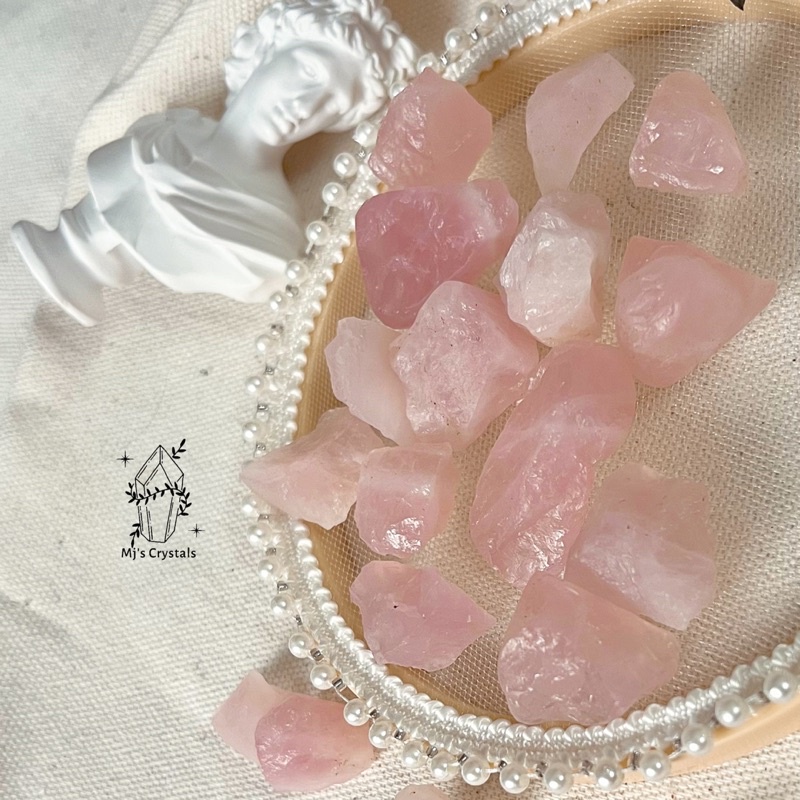 Đá thô Rose Quartz Brazil màu hồng đẹp  dùng sưu tầm, làm handmade, Reiki, thanh tẩy, thiền định