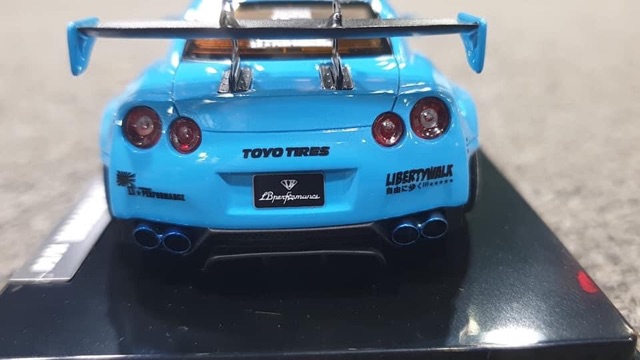 Mô Hình Nissan GTR R35 LB-Works Liberty Walk 1:43 ONE MODEL