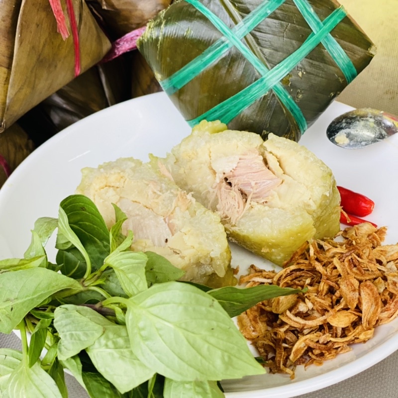 Bánh Chưng Thơm Dẻo - Nhân Đậu Xanh Thịt Nạc - Đậm Vị Miền Bắc