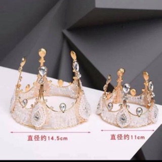 1 cái vương miện lưới màu vàng trắng size to hoặc nhỏ dùng để trang trí bánh sinh nhật