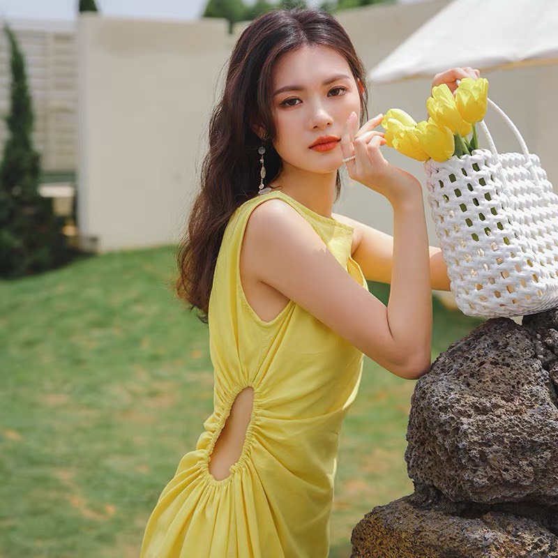 ĐẦM VÀNG KHOÉT EO TIỂU THƯ SANG CHẢNH