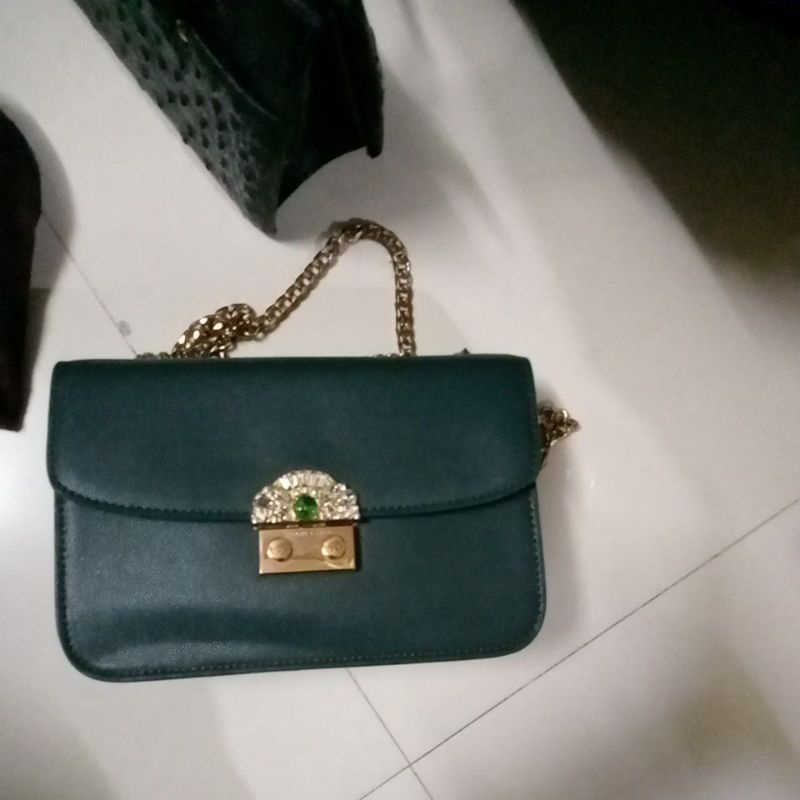 2 Túi đeo vai và ví