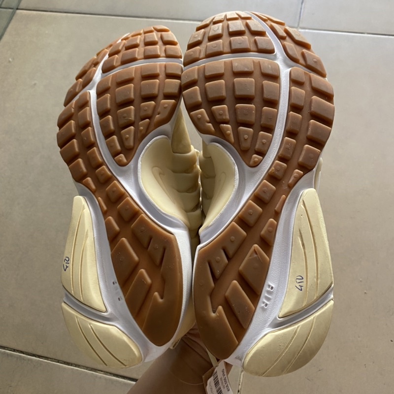 Giày chính hãng đã qua sử dụng