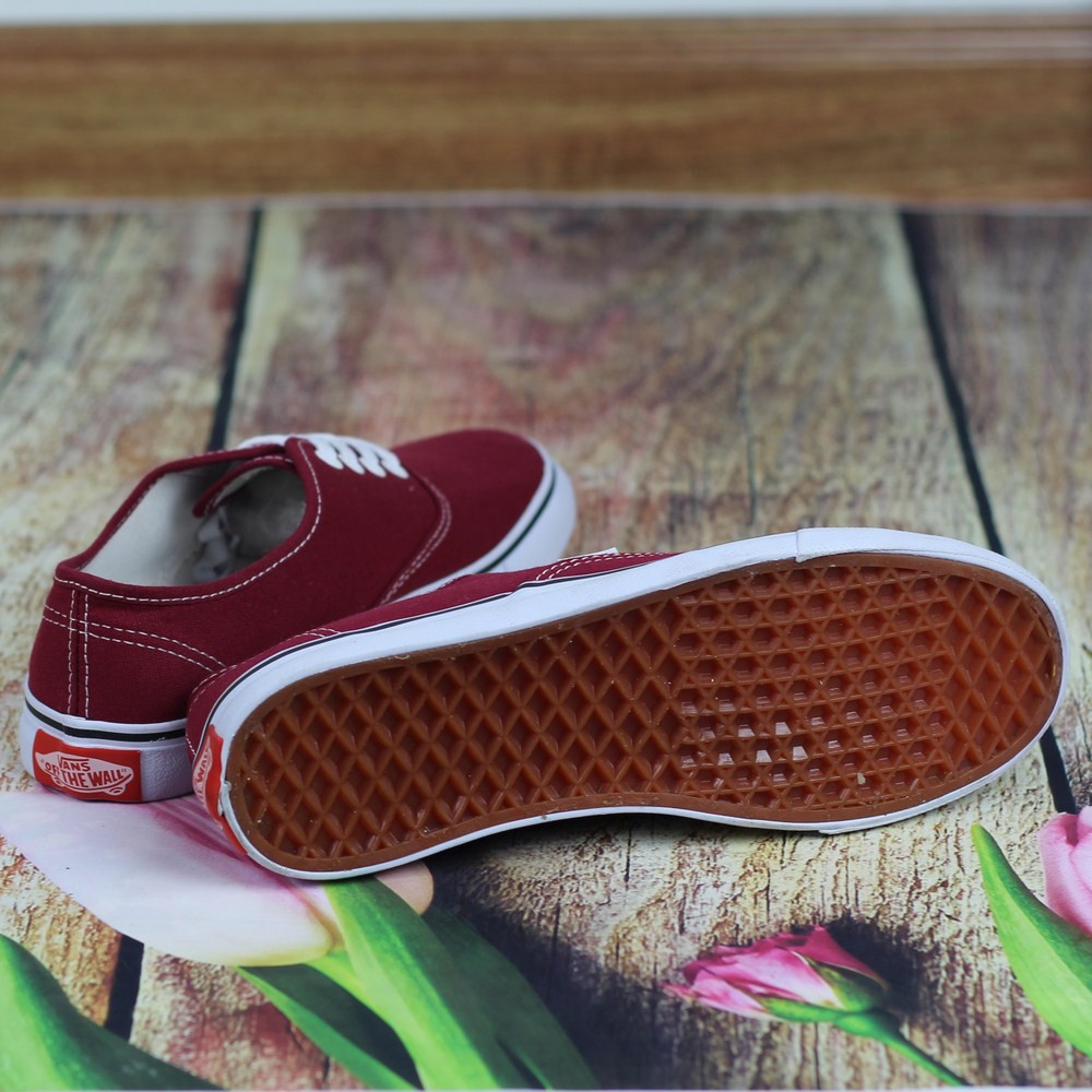 Giày Sneaker Vnss Classic Nữ Màu Đỏ Đô