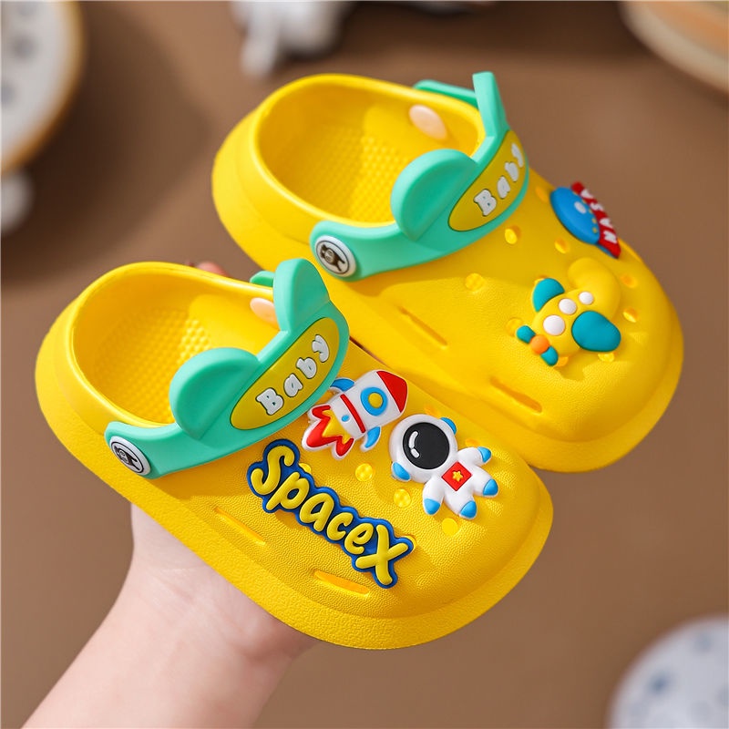Dép Sandal Đục Lỗ Chống Trượt Cỡ Lớn Cho Bé Trai