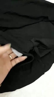 Bikini 1 mảnh váy kín đáo